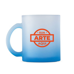 Caneca de vidro personalizada 350ml com acabamento fosco degradê azul, alça ergonômica e impressão frontal em silk para brinde corporativo sofisticado.